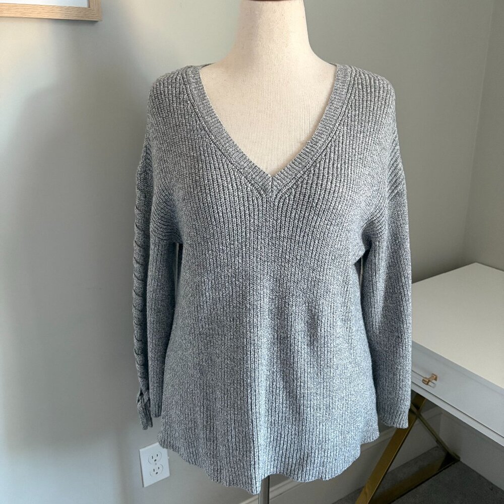 American Eagle Women's Size L Tight Knit VNeck Lace Up Sleeves Gray Sweater